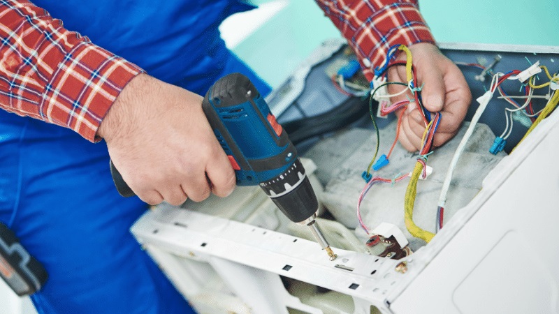 Altındağ Daikin Daikin çamaşır makinesi kart tamiri – Su almama arızası orijinal parça ile giderildi. - Teknik servis örneği